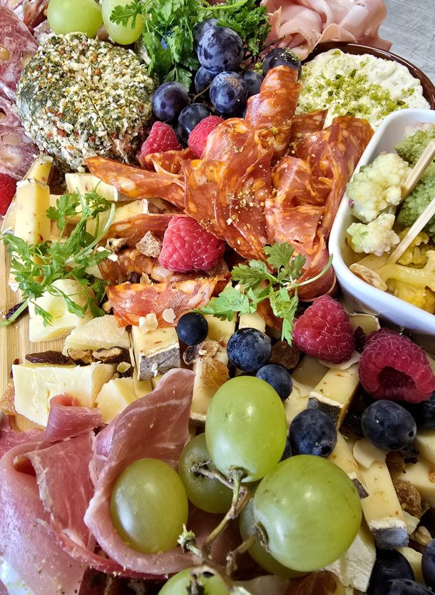 Planche de charcuterie et fromage à emporter